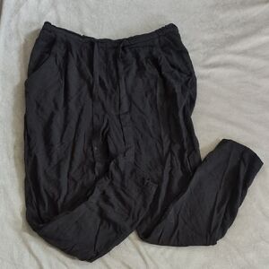 Old Navy Black Sweatpants with Tapered Leg and Elastic Waistband